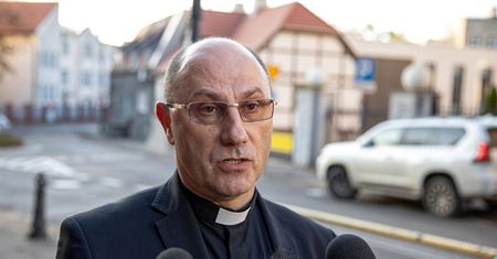 Prymas Wojciech Polak w “Plus Minus”: Stało się wielkie zło