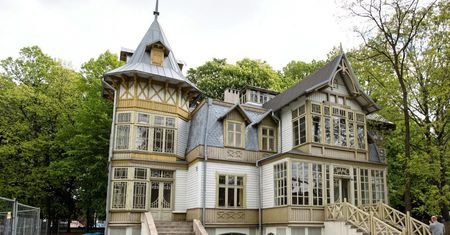 Willa w Skansenie Łódzkiej Architektury Drewnianej znowu zachwyca