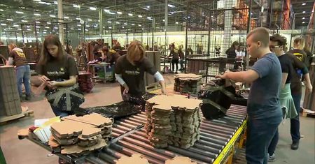 Roześlą około 160 tysięcy puszek do 1700 sztabów. Przygotowania do 28. finału WOŚP