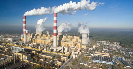 ME: koszt transformacji sektora elektroenergetycznego do 2040 r. to 140 mld euro