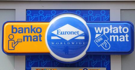 Liczba bankomatów spadła w ciągu dwóch lat, dlaczego?