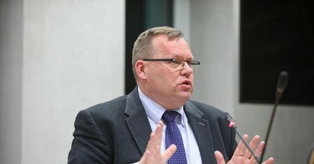Komisja sejmowa zarekomendowała prof. J Stelinę na stanowisko sędziego TK