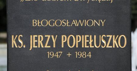 Zrobili prowokację wobec ks. Jerzego Popiełuszki, sąd podjął decyzję