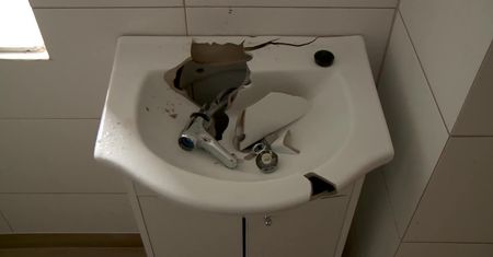 Nieznani sprawcy zdewastowali Dom Samotnej Matki w Koszalinie. Straty oszacowano na kilkadziesiąt tys. złotych