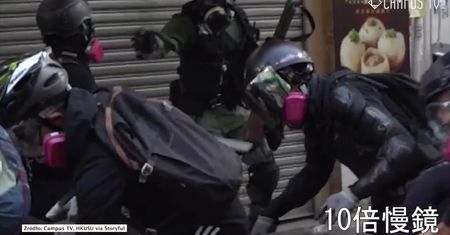 Hongkong: Protestujący postrzelony przez policjanta z bardzo bliskiej odległości. Jest w stanie krytycznym