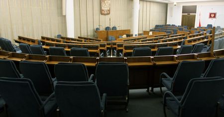 Ważą się losy większości w Senacie