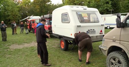 Pod Warszawą odbył się I zlot amatorów offroad’owych kamperów