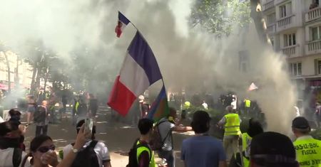 33. tydzień protestów „Żółte kamizelki” na ulicach Paryża. Policja użyła gazu łzawiącego