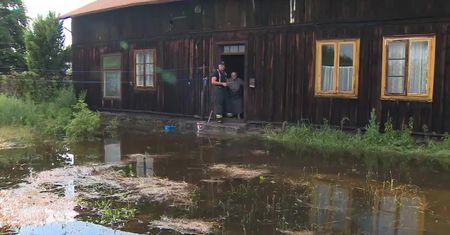 Ulewne deszcze na południu Polski. Czterdzieści interwencji strażaków w Blachowni pod Częstochową