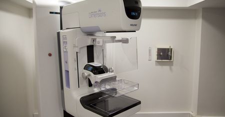 Nowoczesne techniki diagnostyczne zwiększają szanse na całkowite wyleczenie raka piersi