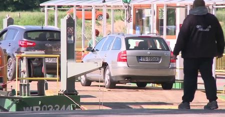Zawieszone kursowanie promów na Odrze