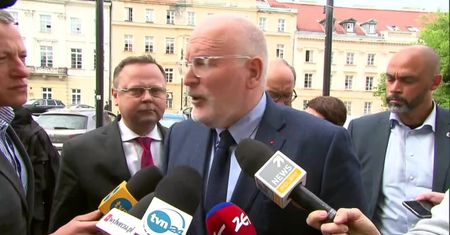 Czy polski rząd zmierza do polexitu?