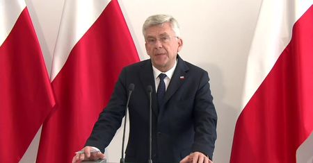 S. Karczewski broni interwencji policji ws. Matki Boskiej z tęczową aureolą