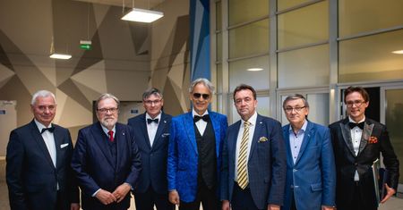 Andrea Bocelli dziękuje za medal towarzystwa im. hipolita cegielskiego
