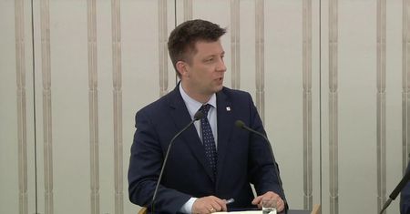 Nowelizacja prawa oświatowego w ekspresowym tempie przyjęta przez Senat. Ustawa czeka na podpis prezydenta
