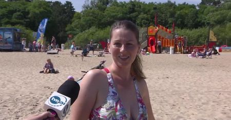 Czerwone flagi na czterech gdańskich plażach. Przez sinice