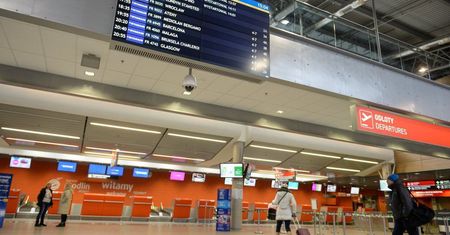 Lotnisko w Modlinie obsłużyło ponad 1,5 mln pasażerów w pierwszym półroczu br.