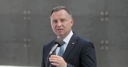 Prezydent: Powstanie Warszawskie – jednym z kamieni rzuconych na szaniec budowania wolnej Polski