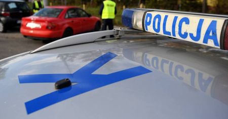 KGP: ponad 5 tys. policjantów na drogach; kontrole głownie w rejonie przejść dla pieszych