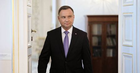Sondaż Kantar: 48 proc. dobrze o prezydencie, 37 proc. źle