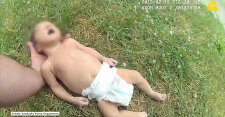 Policjant uratował życie noworodkowi. Resuscytował go, gdy ten przestał oddychać