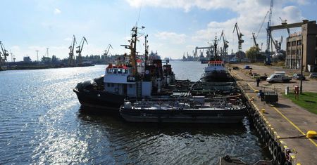 GUS: więcej statków pasażerskich na rzekach i jeziorach, a mniej towarowych