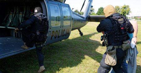 ODPOWIEDZĄ ZA WŁAMANIA DO BANKOMATÓW