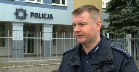Jechał pod prąd autostradą, spowodował karambol i uciekł. Policja zatrzymała właściciela auta