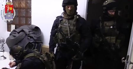 75-latka zmarła po oblaniu kwasem. Podejrzani zatrzymani po pięciu latach