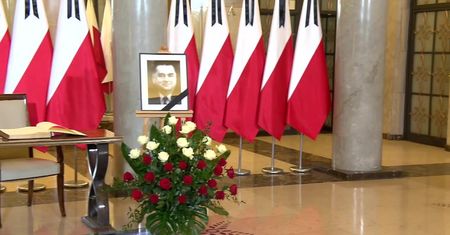 Premier wpisał się do księgi kondolencyjnej po śmierci Jana Olszewskiego