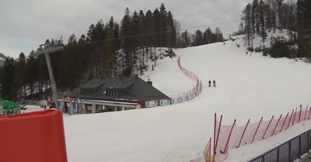 Nieczynne wyciągi w Szczyrku. Przyczyną zbyt silny wiatr