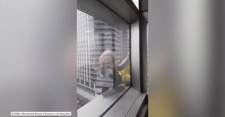 Francuski “Spider-man” tym razem wspiął się na liczący blisko 200 metrów budynek na Filipinach
