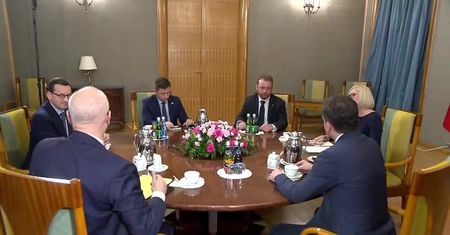 M. Morawiecki spotkał się z ministrami ws. zmian legislacyjnych przygotowanych po śmierci P. Adamowicza