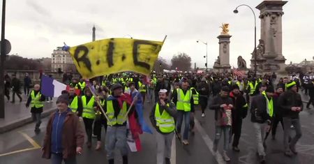 Jedenasty tydzień protestu „żółtych kamizelek” w Paryżu