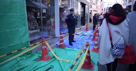 Wjechał w tłum przechodniów w Tokio. Policja: Chciał zabić