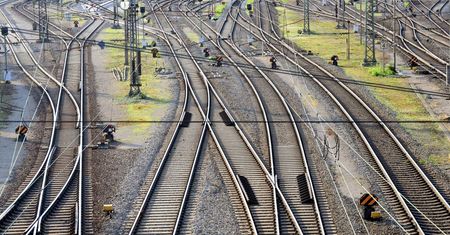 Dworce przyszłości będą ośrodkami transportowymi i komercyjnymi. Kolej nadrabia wieloletnie zaległości