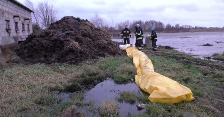 Poziom rzek przekroczył stany alarmowe. Ostrzeżenia hydrologiczne 3 stopnia obowiązują na terenie trzech województw