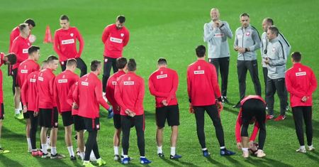 Jerzy Brzęczek odkrył karty. Michał Pazdan wraca do kadry na mecze z Austrią i Łotwą