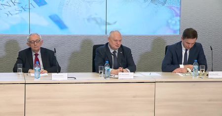 A. Glapiński: Wysokie wynagrodzenia w bankach centralnych są regułą