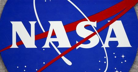 Wizualizacja przygotowana przez NASA pokazuje, jak wygląda czarna dziura