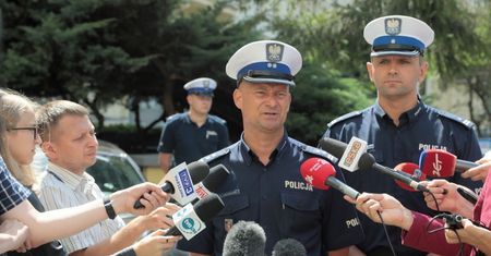 Warszawa: policjanci z grupy SPEED zatrzymali ponad 3 tys. praw jazdy