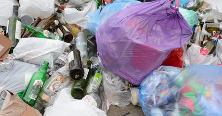 Weszła w życie nowela tzw. ustawy śmieciowej; segregujący odpady będą płacić mniej