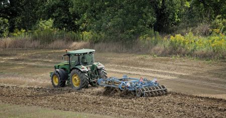 Średnie dopłaty dla rolników w UE 259 euro, w Polsce nieco ponad 200