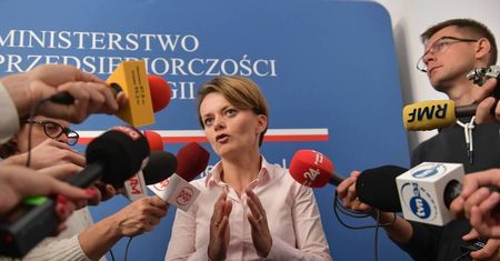 Emilewicz: ponad 60 proc. polskich firm założonych po 1989 r. przetrwało i rozwija się