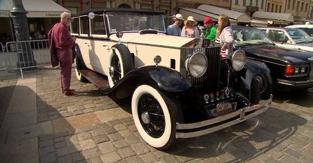 Zlot oldtimerów na wrocławskim rynku