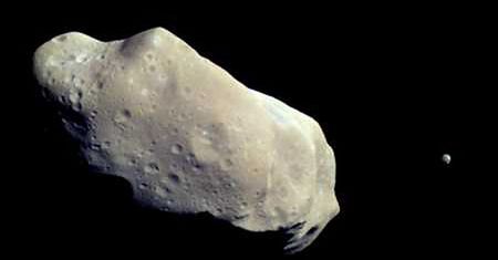 Badaczka sprawdza, co się stanie, jeśli w Ziemię uderzy asteroida