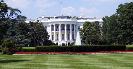 D. Trump daje Chinom cztery tygodnie na zawarcie umowy handlowej z USA. W przeciwnym razie wprowadzi nowe cła