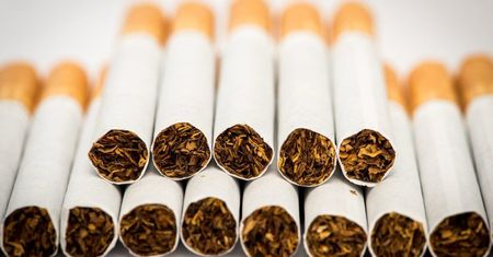 MF: w 2020 r. wzrost akcyzy o 3 proc. na alkohol i tytoń