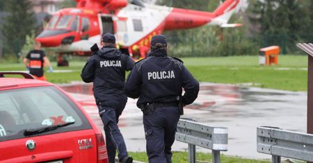 Wojewoda małopolski: trzy osoby poszukiwane po burzy w Tatrach