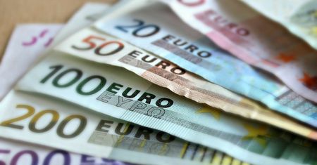 Na koniec listopada br. oficjalne aktywa rezerwowe Polski wyniosły 120,5 mld euro